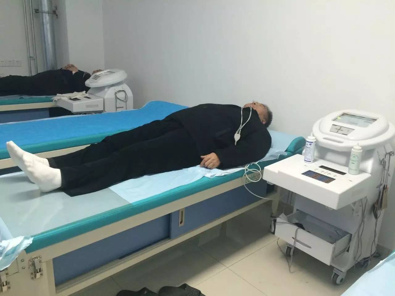 新设备新疗法脑血管病人超声波溶斑治疗效果显(图1)