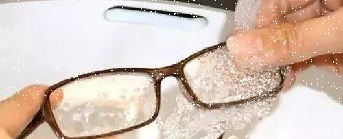 眼镜戴久了眼睛会变凸度数低要不要戴眼镜终于(图3)